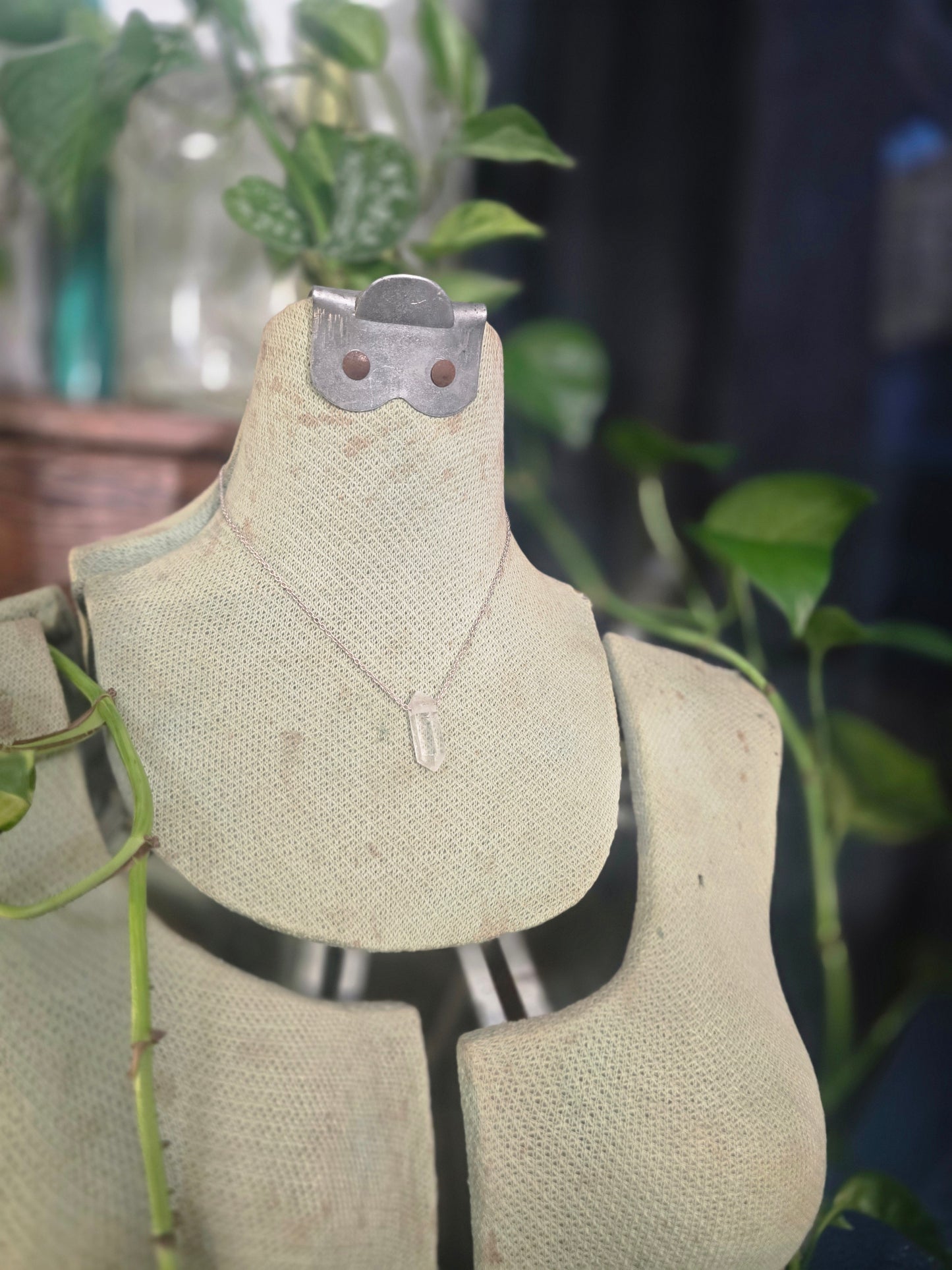 Goddexx Quartz Necklace – IV