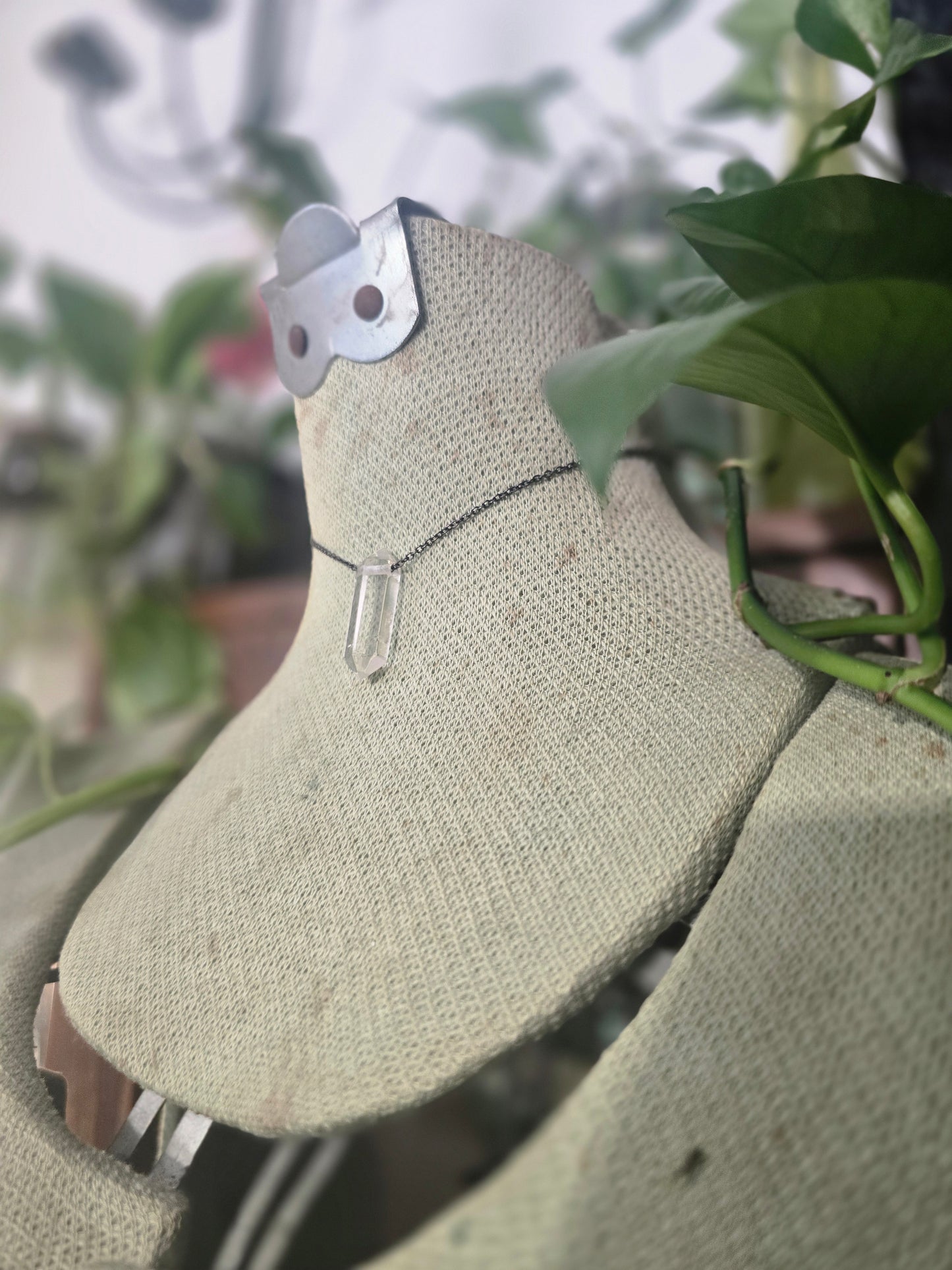 Goddexx Quartz Necklace – VII