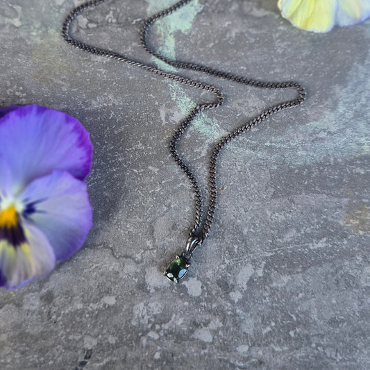 Moss Sapphire Talisman