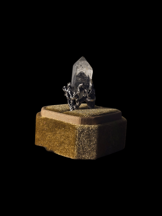 The Crystal Thorn of Ered Mithrin