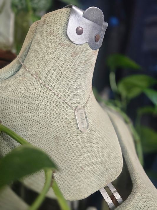 Goddexx Quartz Necklace  –  III