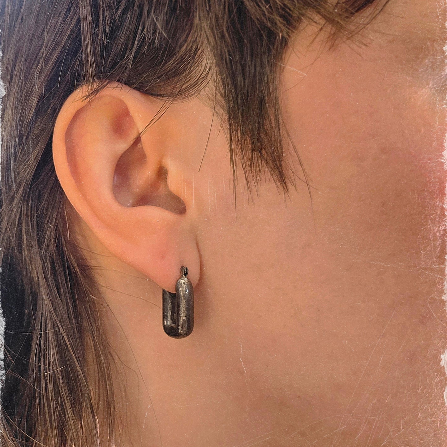 Nocrutna Hollow Form Hoops