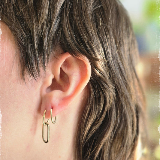 Noi 10K Paperclip Hoops
